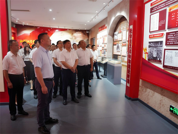警示教育筑防線(xiàn)，廉潔自律守初心——江糧集團(tuán)組織開(kāi)展警示教育活動(dòng)